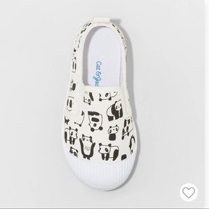 Cat & Jack Shoes - NWT Cat & Jack Girls Laif Panda Slip On Sneakers Cat & Jack Shoes - NWT Cat & Jack Girls Laif Panda Slip On Sneakers